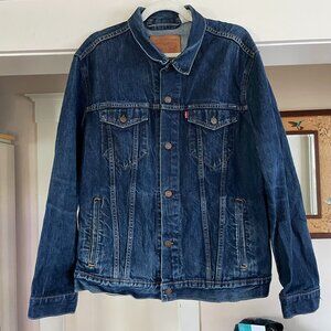 Levi Strauss & Co. Men's Jean Jacket